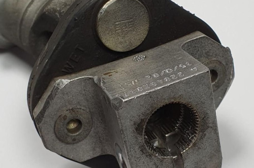 KRZYŻAK DRĄŻEK KOLUMNY 2204620378 MERCEDES SL R230
