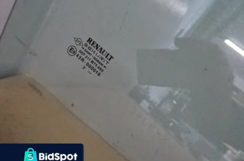 SZYBA DRZWI PRAWY PRZÓD RENAULT MEGANE II HB 3D NR1062