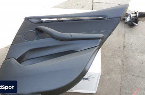 bmw x2 f39 tapicerka boczek drzwi tyl tylni tylny prawy welur welurowy