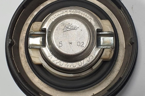 KOREK WLEWU PALIWA MERCEDES SL R230 A2204700705