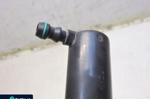 SPRYSKIWACZ LAMPY PRAWY OPEL INSIGNIA A 13227349