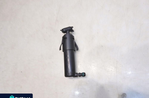 SPRYSKIWACZ LAMPY PRAWY OPEL INSIGNIA A 13227349