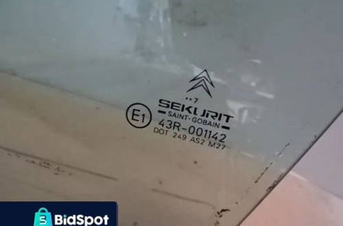 SZYBA BOCZNA DRZWI LEWY PRZÓD CITROEN XSARA PICASSO LIFT NR892