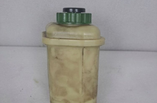 TOUAREG CAYENNE ZBIORNICZEK WSPOMAGANIA 7L0422371C
