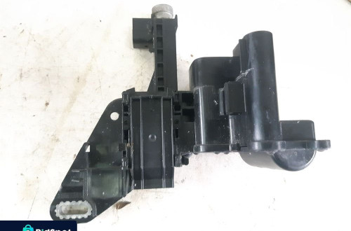 BEZPIECZNIK AKUMULATORA 929614901 BMW F20 F30