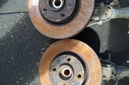 ZACISK LEWY LUB PRAWY PRZÓD NISSAN MICRA K12 1.2 16V
