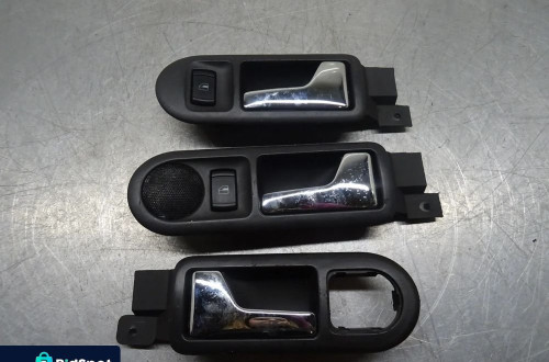 VW PASSAT B5 SEDAN 1.6 B KLAMKA WEWNĘTRZNA PRAWA LEWA PRZÓD LUB PRAWY TYŁ