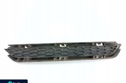 KRATKA ZDERZAKA BOCZNA LEWA AUDI A4 B9 8W0807679