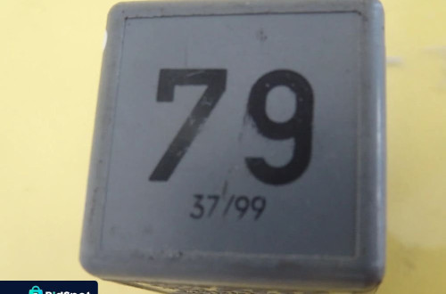 PRZEKAŹNIK 79 VW PASSAT B5 / AUDI 191927841 NR235
