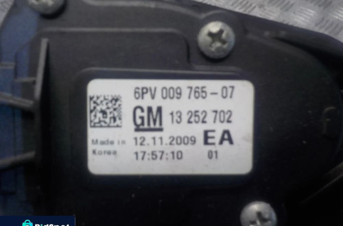 OPEL ASTRA J IV 4 PEDAŁ GAZU 13252702