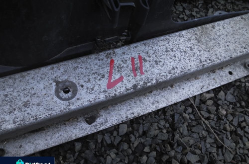 BELKA WZMOCNIENIE PRAWE PRZÓD RENAULT LAGUNA II LIFT 2006R
