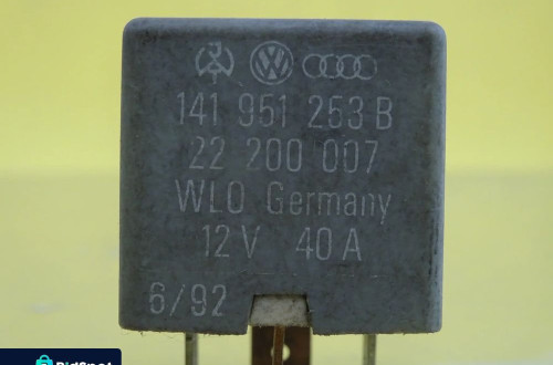 PRZEKAŹNIK 53 VW / AUDI 141951253B NR249