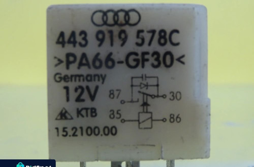 PRZEKAŹNIK 267 AUDI A8 D2 443919578C NR254