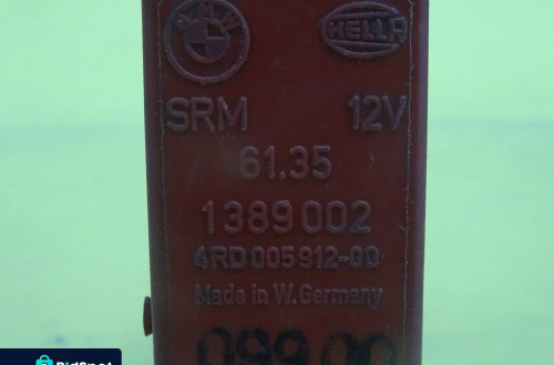 PRZEKAŹNIK MODUŁ SPRYSKIWACZY REFLEKTORÓW BMW E31 E32 E34 61351389002 NR365