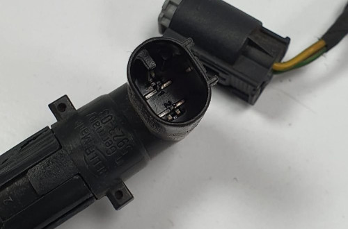 CZUJNIK PŁYNU CHŁODZĄCEGO MERCEDES R230 2205450024