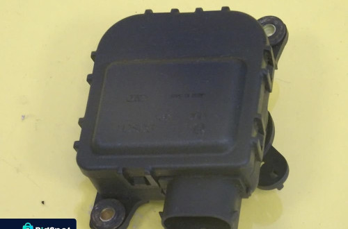 SILNICZEK NAWIEWU NAGRZEWNICY VW GOLF IV / AUDI A2 1J2907511B / 0132801211 NR635