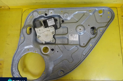PODNOŚNIK SZYB PRAWY TYŁ FORD FOCUS MK2 MECHANIZM ELEKTRYCZNY NR108