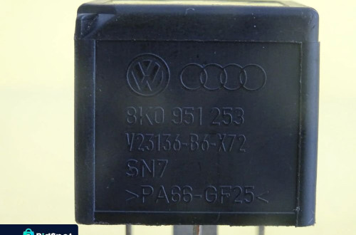 PRZEKAŹNIK 643 VW AUDI A5 8K0951253 NR176