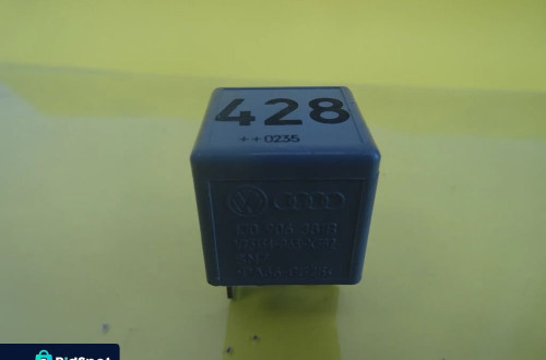 PRZEKAŹNIK 428 VW AUDI 1J0906381B NR234