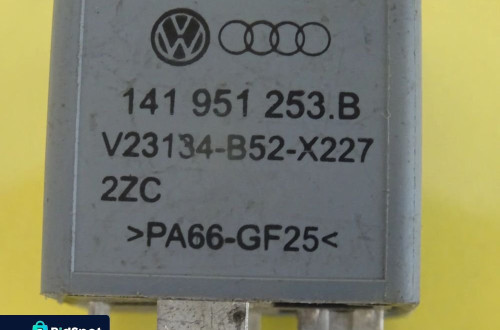PRZEKAŹNIK 53 VW AUDI 141951253B NR232