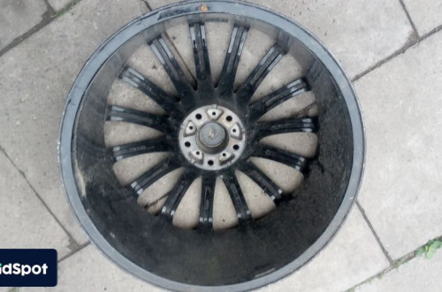 Land Rover DISCOVERY  alufelga alus kolo 22x9.5j  revere