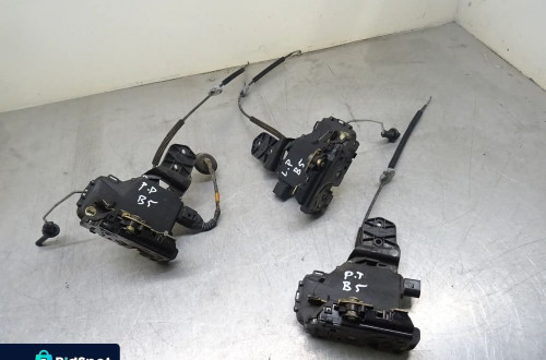 VW PASSAT B5 SEDAN 1.6 B ZAMEK DRZWI PRAWY PRZÓD LUB PRAWY TYŁ