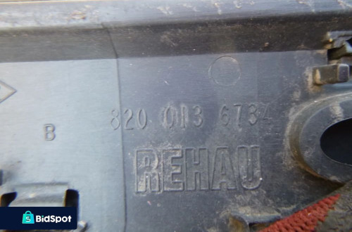 renault scenic ii listwa drzwi przod przednia prawa 8200136734