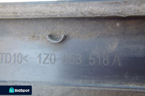 skoda octavia ii listwa drzwi przod przednia prawa 1z0853518a