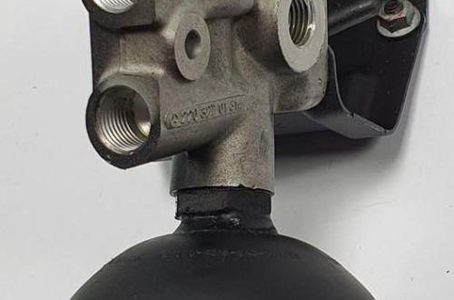 ZAWÓR GRUSZKA ABC MERCEDES SL R230 2203270215