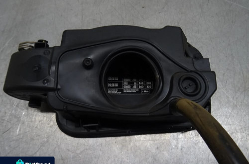 MERCEDES W212 LIFT 09-16 2.2CDI SEDAN KLAPKA WLEWU PALIWA