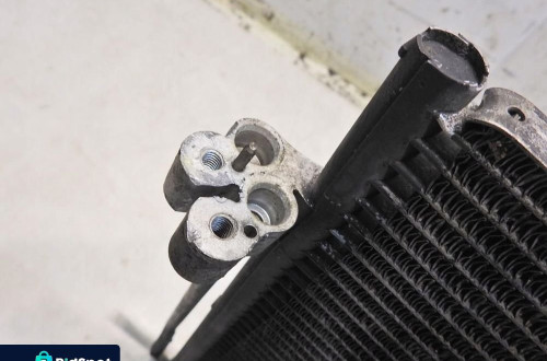 CHŁODNICA KLIMATYZACJI BMW E61 2.5i