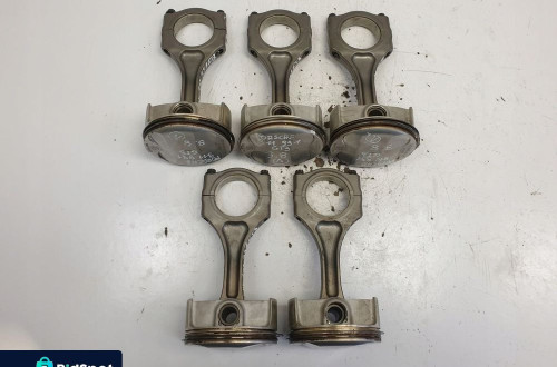 Porsche 911 991 GT3 3.8 TŁOK KORBOWÓD 9A1103138 9A1103017