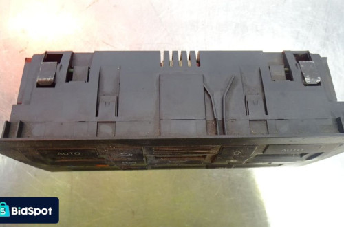PANEL STEROWANIA NAWIEWU KLIMATYZACJI AUDI A4 B6 1.9TDI 8E0820043