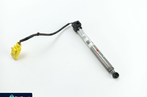 NABÓJ MASKI PRAWY PRZÓD AUDI A4 B9 8W0823823