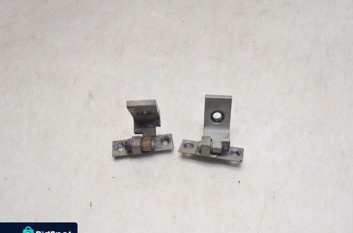 ZAWIAS ZAWIASY DRZWI PRAWY PRZÓD 349 BMW E61 7068074