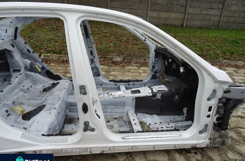 MERCEDES W212 LIFT 09-16 2.2CDI PRÓG SŁUPEK PRAWY