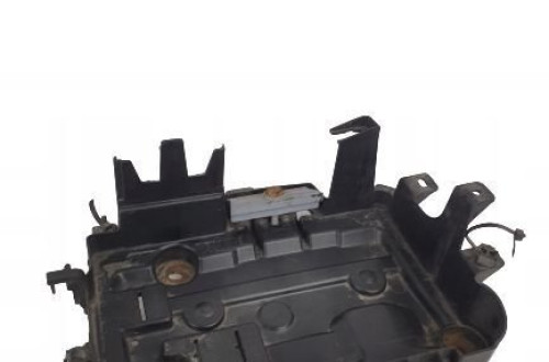 OPEL CORSA D PODSTAWA AKUMULATORA 13235642