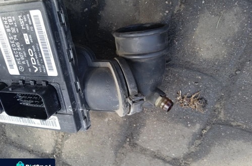 KOMPUTER PRZEPŁYWOMIERZ MERCEDES W168 AO275757432