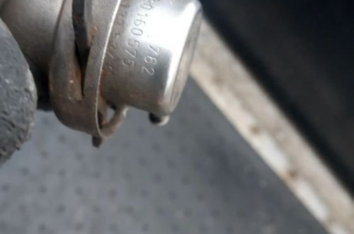 audi a4 b5 1.8b wtryskiwacz wtrysk listwa 058133551a 0280160575 058133681