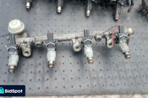 toyota avensis t22 1.8b wtryskiwacz wtrysk listwa 0280155800