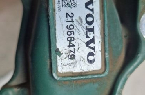 pompa wody volvo obudowa fh4 21960479
