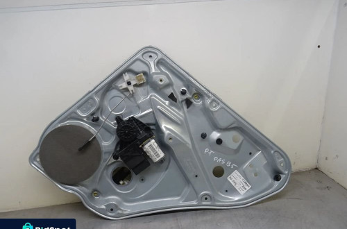 VW PASSAT B5 KOMBI 1.6B 96-00 MECHANIZM PODNOSZENIA SZYB PRAWY TYŁ