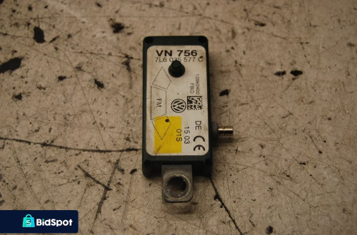 WZMACNIACZ ANTENOWY MODUŁ 7L6035577 VW TOUAREG I