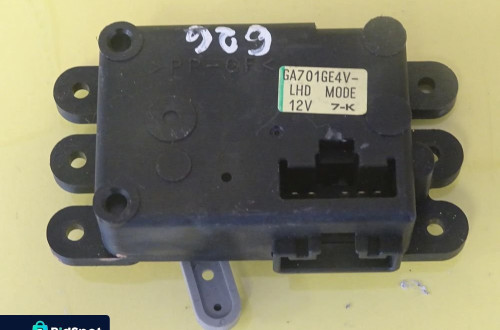 SILNICZEK NAWIEWU NAGRZEWNICY MAZDA 626 GA701GE4V NR605