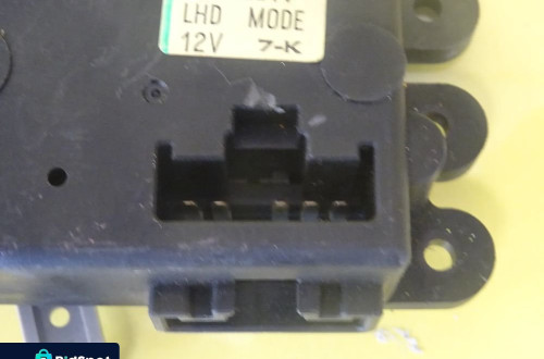 SILNICZEK NAWIEWU NAGRZEWNICY MAZDA 626 GA701GE4V NR605