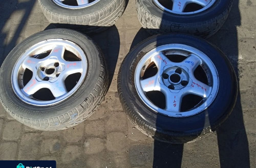 KOMPLET FELG ALUMINIOWYCH Z OPONAMI SEAT TOLEDO 4x100 15&#x27; ET38