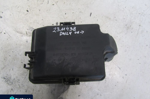 iveco daily 06->obudowa bezpieczników