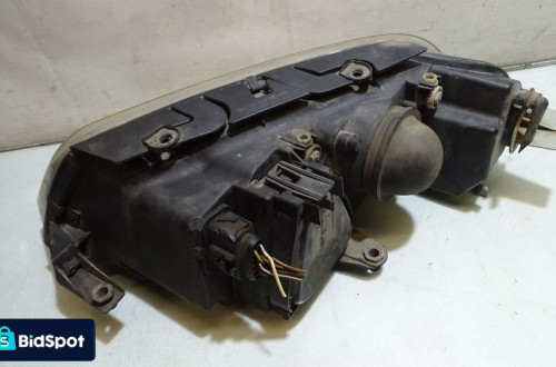 LAMPA PRAWA PRZEDNIA VOLKSWAGEN PASSAT B5 FL