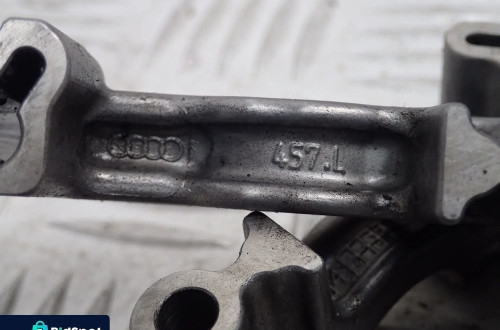 PODSTAWY WAŁU AUDI 3,0 CTB