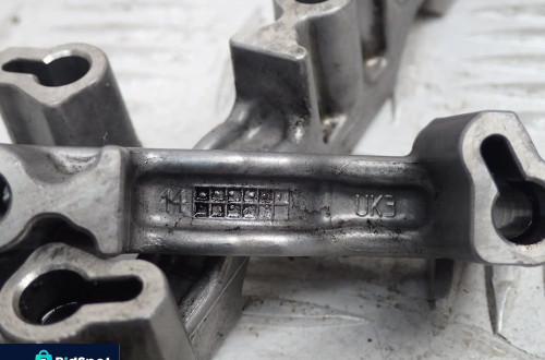 PODSTAWY WAŁU AUDI 3,0 CTB